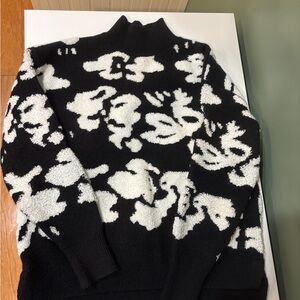 Grace + Karma Black and White Abstract Floral Sweater